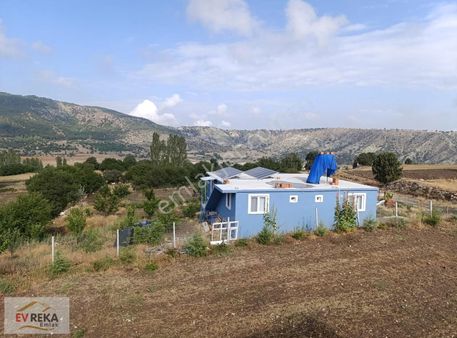 Burdur Merkez Büğdüz Köyünde 1888 M2 İçinde Ev Olan Tarla