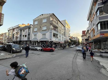 Şennik Gayrimenkul''den M.akif De Satılık 1+1 Y.giriş Daire