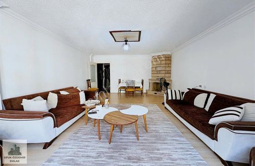 Kızlarpınarı Cadde Üzerinde Acil Satılık 3+1 Bağımsız Daire