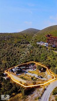 Kaleden Gedelekte 1293m² Hobi Bahçesi Ve 2 Katlı Ahşap Bağ Evi