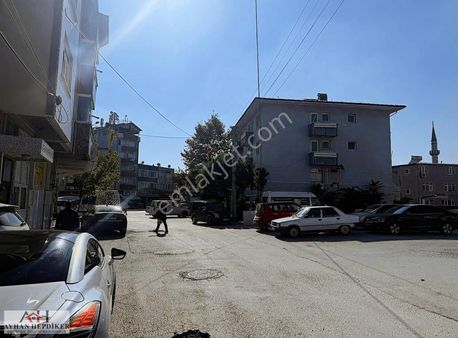 Adapazarı Merkezde 302 M2 Güzel Konumda Arsa