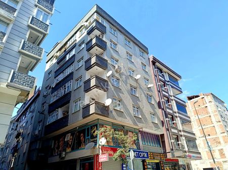 Yenibosna Safa Hastanesi Yakını Cadde Üzeri Masrafsız Uygun Fiyatlı 5 Kat