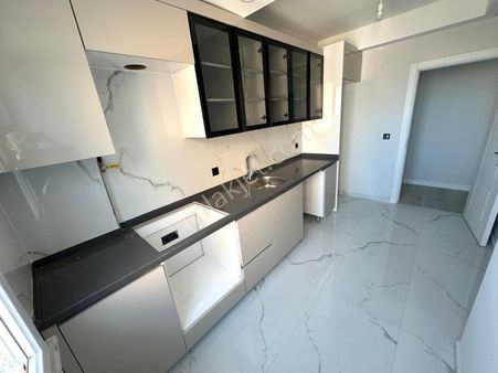 Avcılar Metrobüs Yanı 2+1 Sıfır Daire