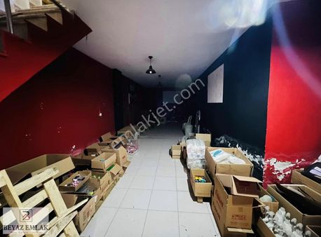 Yeni Mah'de Cadde Üstü Devren Kiralık Petshop