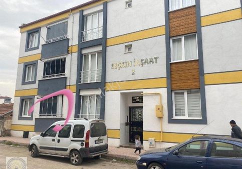 Yuvam Emlaktan Mahzen Mah Uzun Sokakta 110 M2 Satılık 2+1 Daire