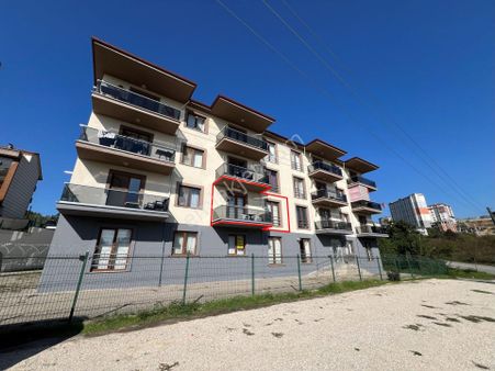 Orhangazi Mh/site İçinde Cadde Cepheli 1+1 Kiracısı Eşyalı Daire