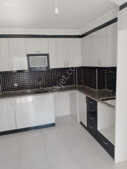 Yenisafakta Lavanta Bahçesi Yakınında 3+1 Arakat Kiralık Daire