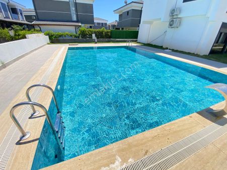 Seferihisar Doğanbey Tek Müstakil Havuzlu Satılık 3+1 Villa