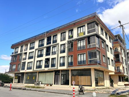 Büyükçekmece Kumburgaz Merkezde Satılık 3+1 Ferah Daire