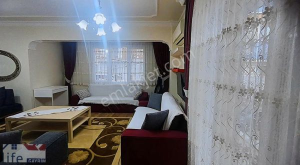 Bornova Merkez Yakını Full Eşyalı Temiz Geniş Kiralık 2+1 Daire