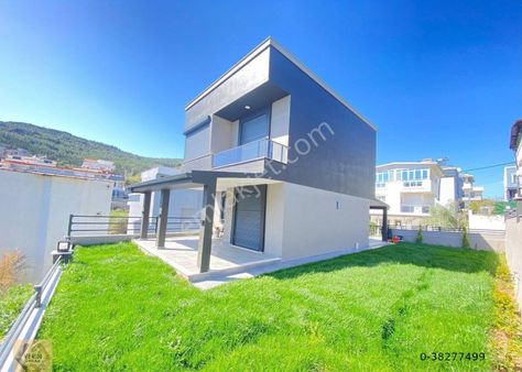 Doğanbey'de Deniz Manzaralı 5+1 Yerden Isıtmalı Satılık Villa