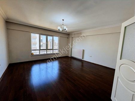 Beymahall Fıstıklık Merkezi Konumda Satılık 3+1 Daireler