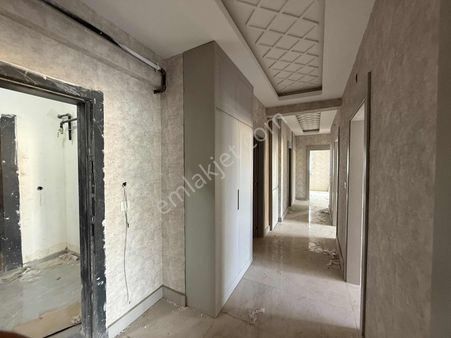 Beymahall Karacaahmet Cadde Üzeri 3,5+1 Satılık Daire