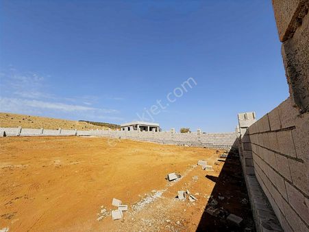 Subogaz Bag Evlik Etrafı Çevrili Site İçi Satılık Araziler