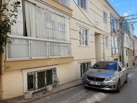 K2 Pera Bağlarbaşı Merkezi Konumda Metroya Yakın 2+1 Daire