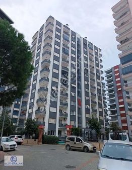 Cumhuriyet Mahallesinde 3+1 Site İçi Satılık Daire