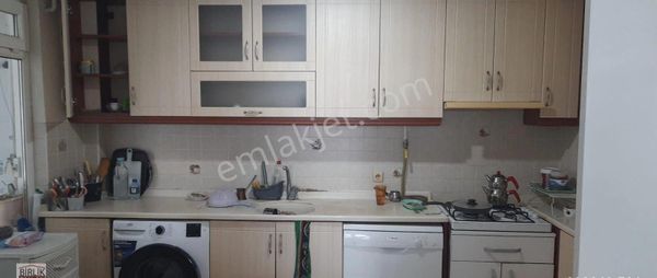 Gıresun Seldegırmenı Mah De Eskı Stadyumun Ust Tarafında 1. Kat 3+1 Cıft Balkonlu 90 M2 Dogalgazlı