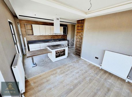 Gold Emlaktan Ovacıkta Mükemmel Lokasyon 3 Bloklu Sitede Geniş Peyzaj Alanlı Ada Mutfaklı Acil 4+1