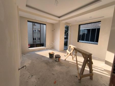 E5 Metro Yakını Çobançeşme Mh 2+1 Sıfır Lüxs Daire