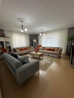 Bağcılar Toptancılar Civarı Satılık 4+1 Fırsat Daire