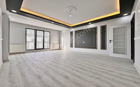 İskanlı Kombili Ankastre Setli Ön Cep.cam Balkonlu 2+1 Daire !!