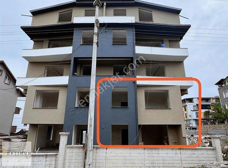 Başiskele Yeşilyurt Mah.asansörlü Satılık 3+1 B.dubleksi Daire