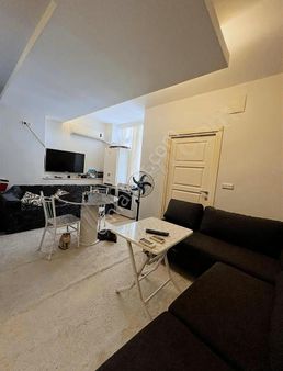 Cemalpaşa Atatürk Cad*1+1*eşyalı*az Katlı Merkezi Konumda