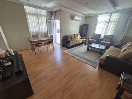 Prestij'den Sağlık'ta Asansörlü Geniş Oturumlu 3+1 Daire