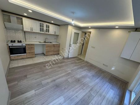 Kaçmaz'dan Yüksek Giriş 4 Yıllık Bahçe Kullanımlı 2+1