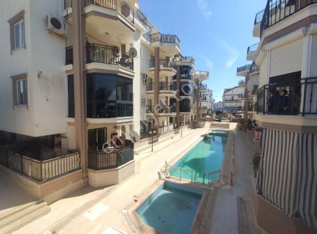 Didim Efeler Mahallesi Deniz Court Sitesi'nde Satılık 2+1 Fırsat Daire