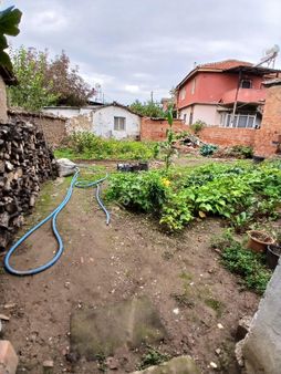 İzmir Bayındır Arıkbaşı Köyünde 284m2 Arsa İçinde 3+1 Köy Evi Satılık