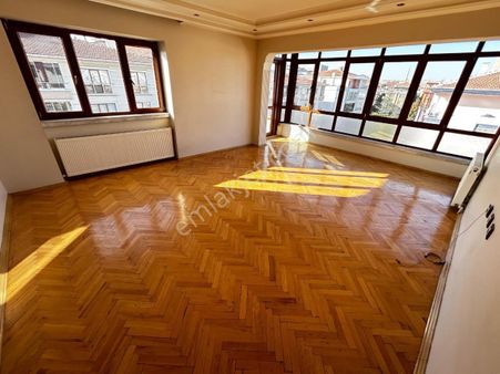 Sincan Selçuklu Mah 3+1 Yapılı Bağımsız Katta Ön Cephe Daire