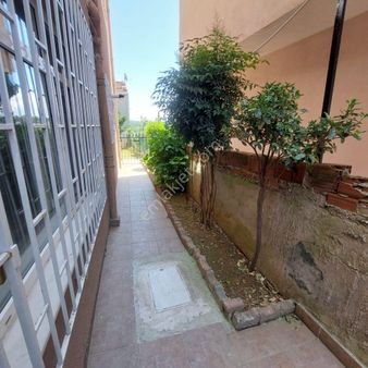 Tarabyaüstü Ulaşım Yakın Yenilenmiş Kiralık Bahçe Katı