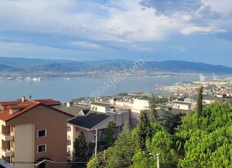 İzmitte Deniz Manzaralı Lüks Çatı Dubleks Daire