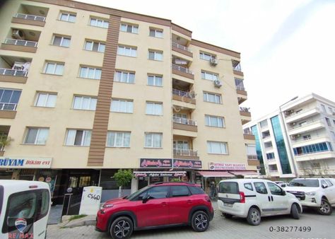 Bornova Merkezde Köşe Konum 3+1 Kıralık Daıre