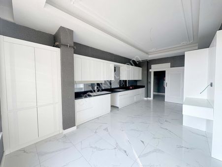 İbrahimli'de Vadi Park Civarı S.içersnde Muhteşem Genişlikte 4+1