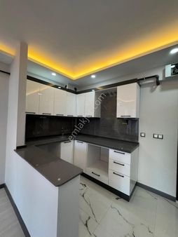 Conker İnşaat Emlak'tan Çamlıca Mahallesi 1+1 Lüks Satılık Daire