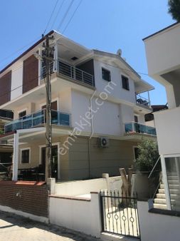 Denizli Öğretmenler Sitesi'nde Satılık Deniz Manzaralı Eşyalı 2+1 Daire