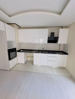 Atabey'den 100.yıl Baba Oğul Döner Civarı 3+1+ç.banyolu Doğal Gazlı Kombili Kiralık Daire