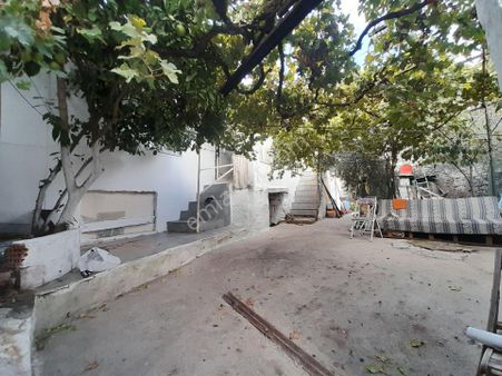 İzmir Bergama Selçuk Mh Net: 255 M2 3+1 Kaloriferli Satılık Müstakil Bahçeli Ev