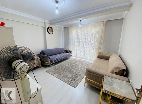 Avcılar Cihangir Metrobüs Yakını Emsallerinden Büyük 2+1 Ara Kat