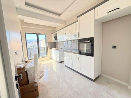 ▇kadıköy'de Ön Cephe Geniş Teraslı Çift Banyolu Sıfır 3+1 Dublex