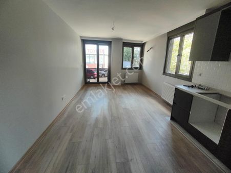 Emlak Dünyasından Küçükyalı'da 2+1 Bahçe Kullanımlı Sıfır Daire