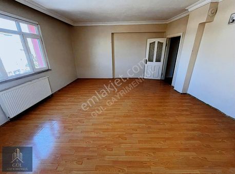 Tekirdağ Kapaklı Merkez'de İnönü Mahallesi'nde 2+1 3 Kat Dairede