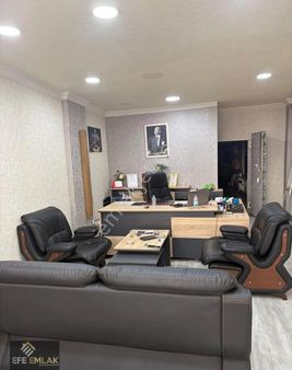 Çarşının Göbeğinde Devren Satılık