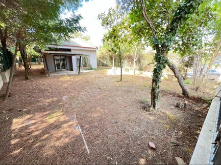 Vizyon Emlak'tan 453 M2 Müstakil Parsel İçinde Villa