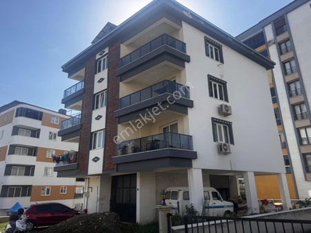 Yeşil Mahallede 2+1 Doğalgazlı Kiralık Daire