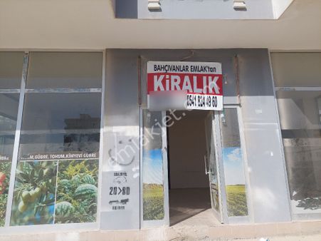 Mithatpasa Mahallesinde 100 M2 Kiralık Dükkan
