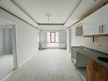 Güven'den Kapaklı'da Hastaneye Yakın Ön Cephe Ara Kat 1+1 Daire