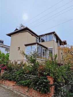 Daire Fiyatına Denize 400 Mt Müstakil Ev